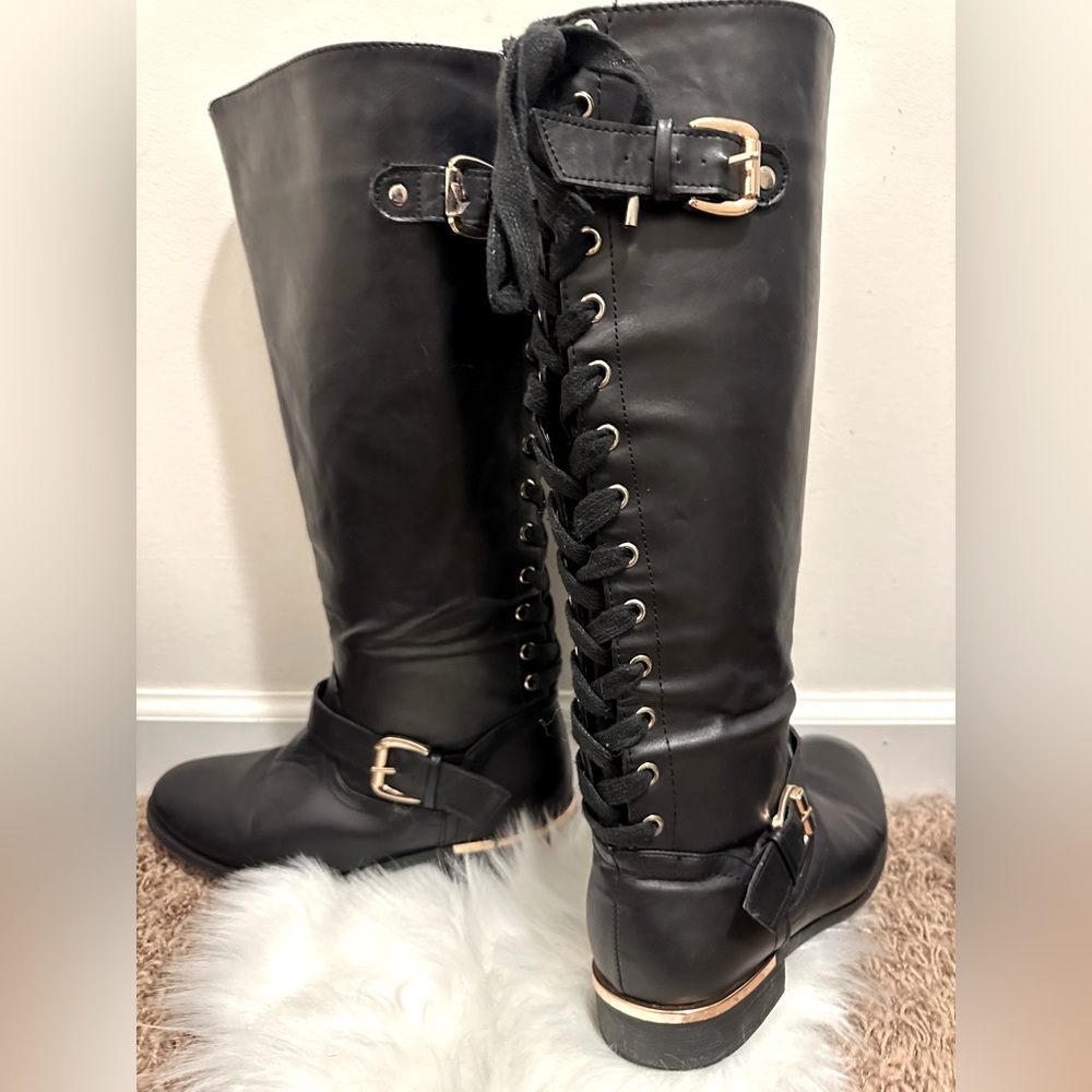 👢SEXY!💋 Torrid Lace up back black boots. Size 8 wide calf and foot
